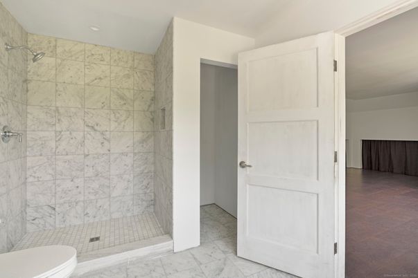 Bathroom, Interior, Marble, Marble Walls, Recessed Lighting