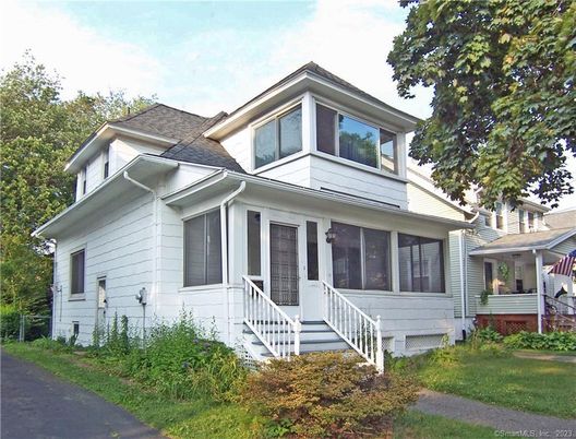 Exterior, Facade, Queen Anne Victorian
