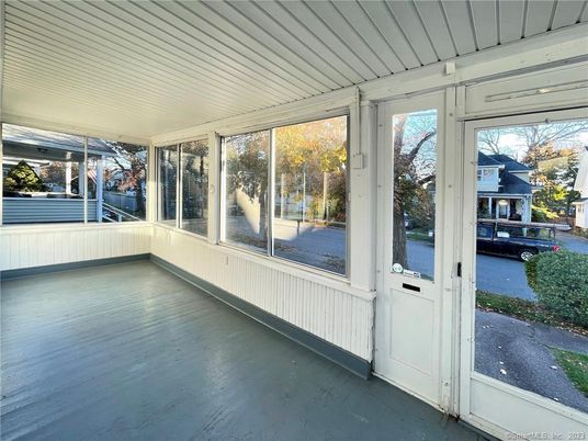 Interior, Sun Room, Water