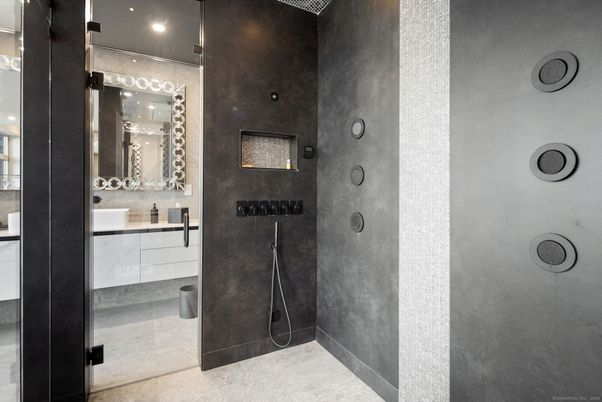 Bathroom, Interior, Recessed Lighting