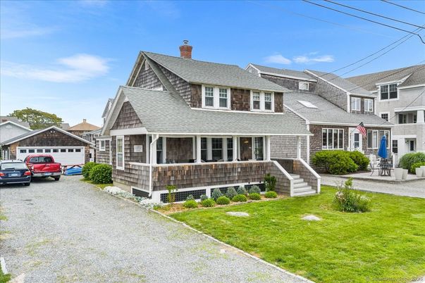 Exterior, Facade, Cape Cod