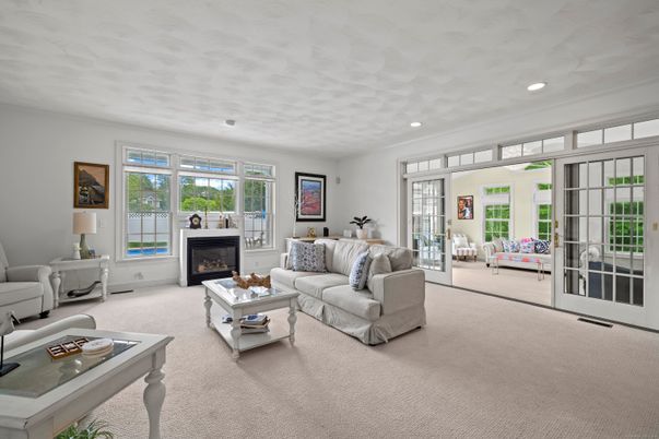 Fireplace, Interior, Living room, Recessed Lighting
