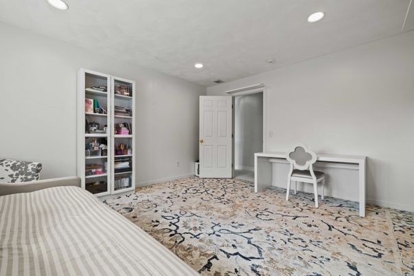Bedroom, Home Office, Interior, Recessed Lighting