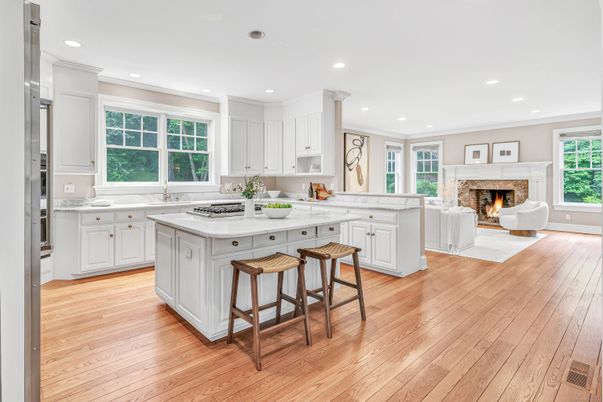 Fireplace, Interior, Kitchen, Recessed Lighting, Wood Texture Flooring