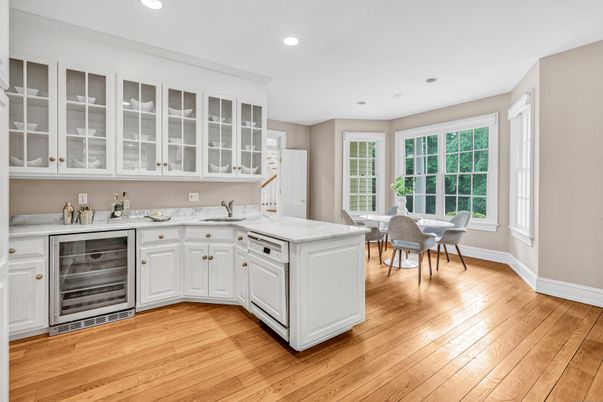 Dining room, Interior, Kitchen, Recessed Lighting, Wood Texture Flooring