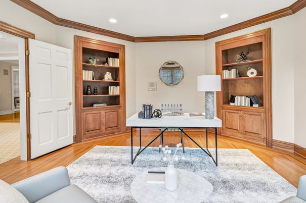 Home Office, Interior, Recessed Lighting, Wood Texture Flooring