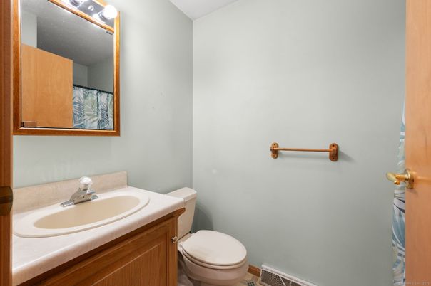 Bathroom, Interior, Tile Countertops