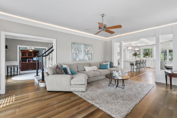 Interior, Living room, Pendant Lights, Wood Texture Flooring