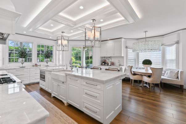 Chandelier, Dining room, Interior, Kitchen, Pendant Lights, Recessed Lighting, Wood Texture Flooring