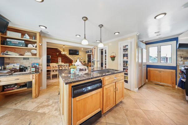 Interior, Kitchen, Pendant Lights, Recessed Lighting