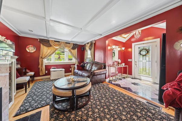 Fireplace, Interior, Living room