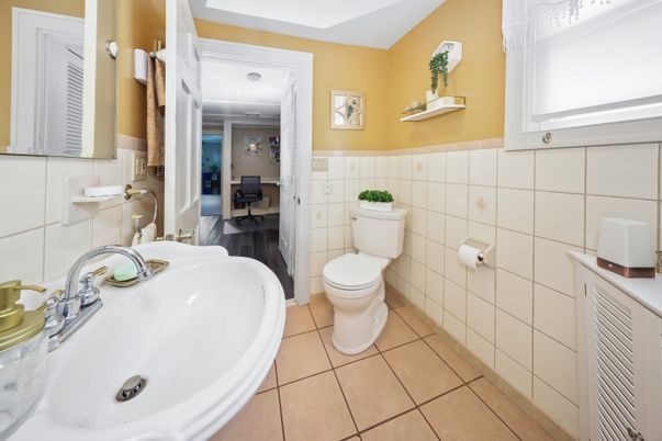 Bathroom, Interior, Recessed Lighting, Wood Texture Flooring
