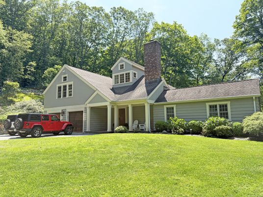 Attached, Backyard, Exterior, Facade, Cape Cod