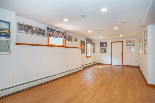 Empty room, Interior, Recessed Lighting, Wood Texture Flooring