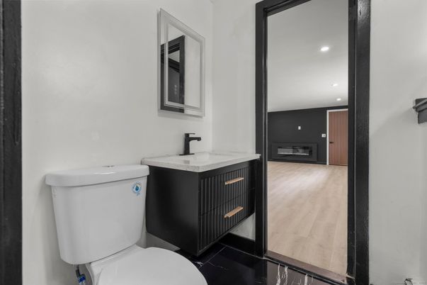 Bathroom, Interior, Recessed Lighting, Wood Texture Flooring