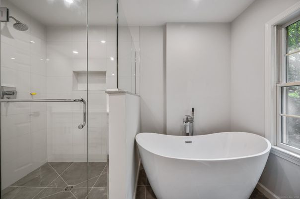 Bathroom, Free Standing Baths, Glass Shower, Interior, Recessed Lighting