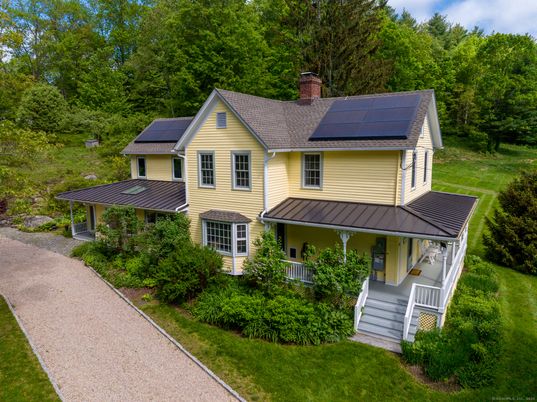 Exterior, Facade, Solar Panels, Farmhouse