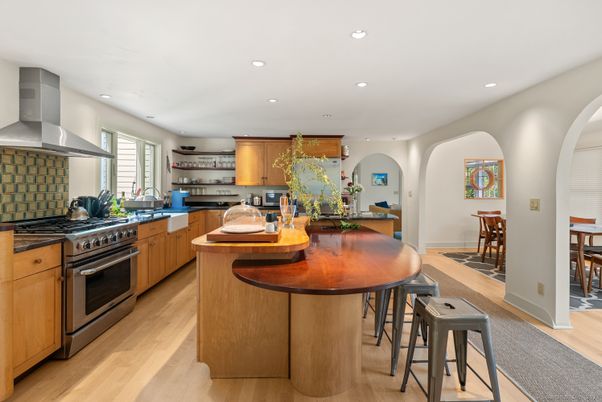 Dining room, Interior, Kitchen, Recessed Lighting, Stainless Steel Appliances, Wood Texture Flooring