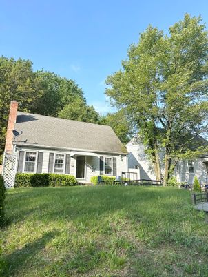 Backyard, Exterior, Facade, Cape Cod