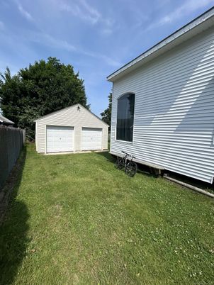 Backyard, Detached Garage, Exterior