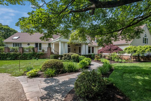 Backyard, Exterior, Facade, Ranch