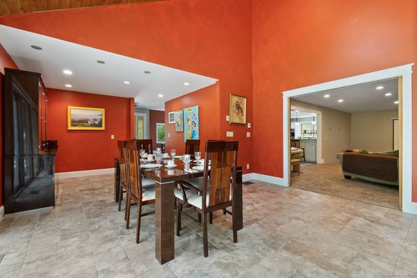 Dining room, Interior, Recessed Lighting