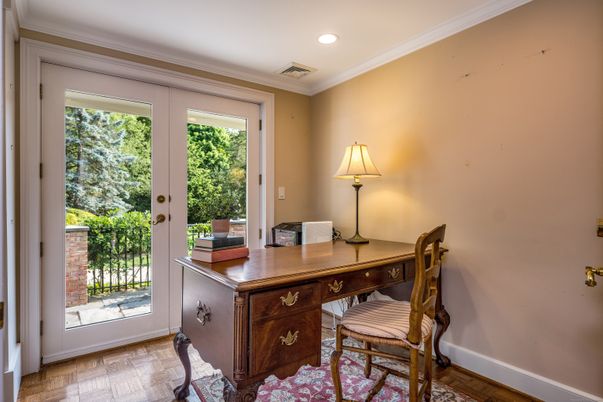 Home Office, Interior, Recessed Lighting, Wood Texture Flooring