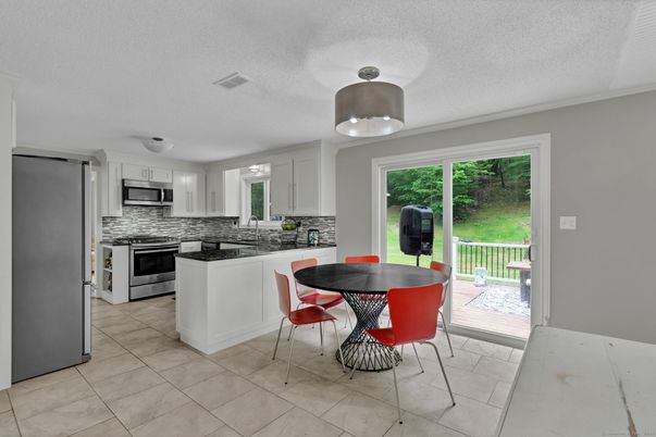 Dining room, Interior, Kitchen, Stainless Steel Appliances