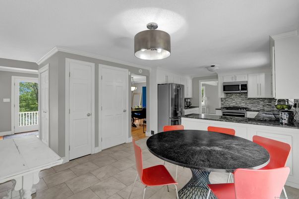 Dining room, Interior, Kitchen, Stainless Steel Appliances