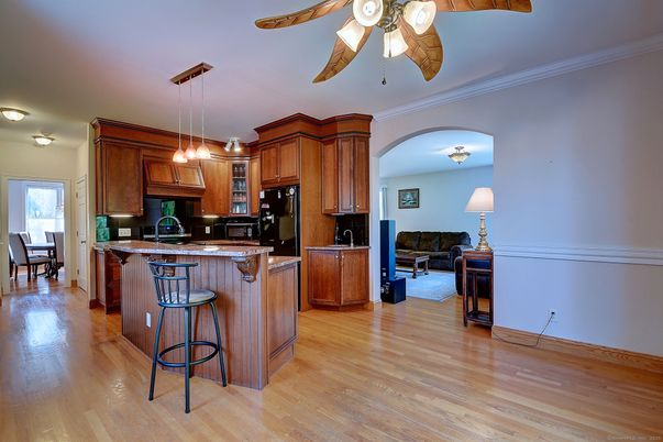 Interior, Kitchen, Living room, Pendant Lights, Wood Texture Flooring