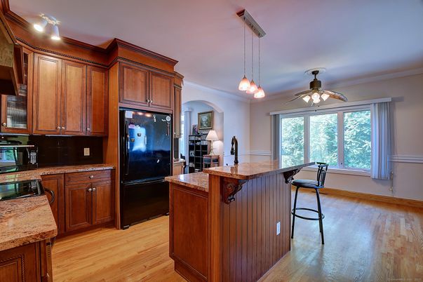 Interior, Kitchen, Pendant Lights, Wood Texture Flooring