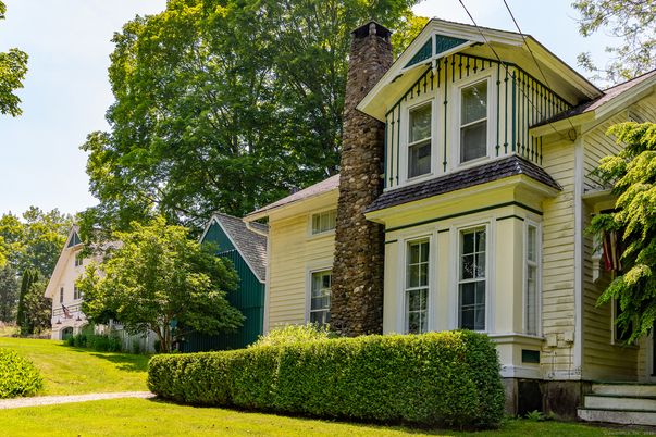 Exterior, Facade, Queen Anne Victorian