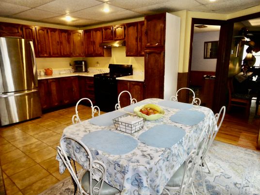 Dining room, Interior, Kitchen, Recessed Lighting, Stainless Steel Appliances