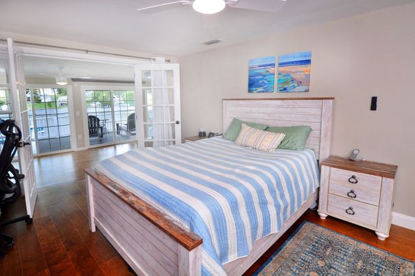Bedroom, Interior, Water, Wood Texture Flooring