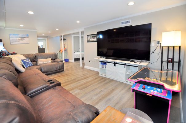 Interior, Living room, Recessed Lighting, Wood Texture Flooring