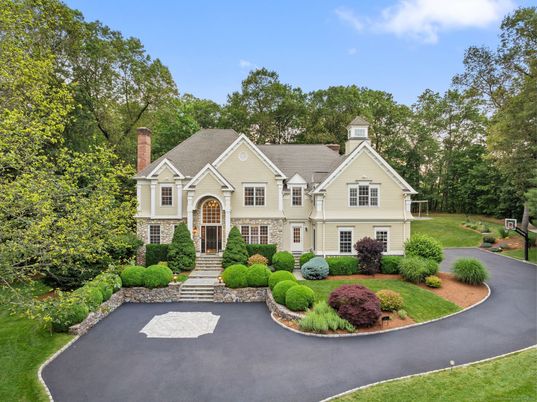 Backyard, Exterior, Facade, Farmhouse