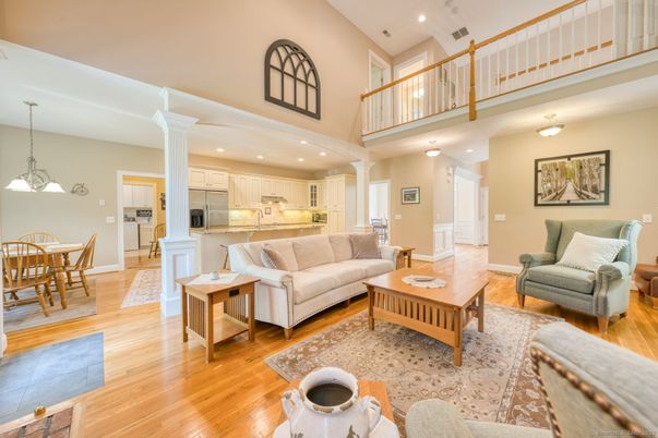 Dining room, Interior, Kitchen, Living room, Pendant Lights, Recessed Lighting, Stainless Steel Appliances, Wood Texture Flooring