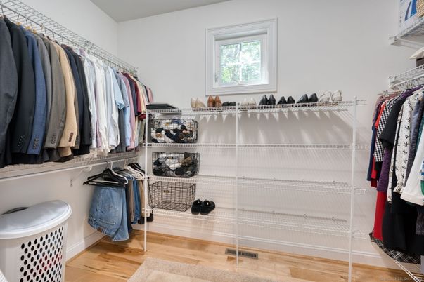 Interior, Walk-in Closets, Wood Texture Flooring