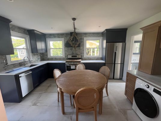 Dining room, Interior, Kitchen, Pendant Lights, Recessed Lighting, Washer