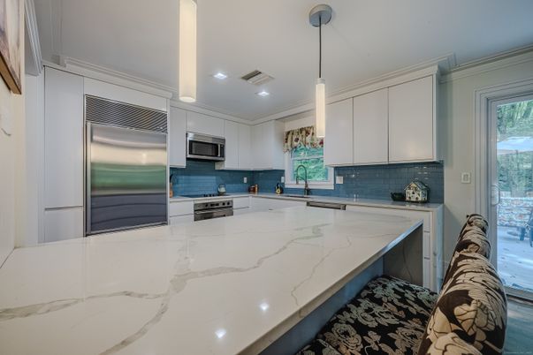 Interior, Kitchen, Pendant Lights, Recessed Lighting, Stainless Steel Appliances