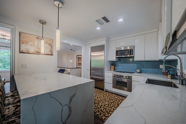 Interior, Kitchen, Pendant Lights, Recessed Lighting, Stainless Steel Appliances