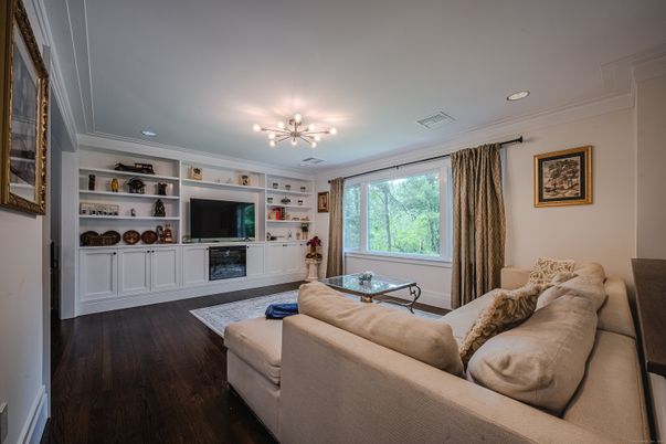 Interior, Living room, Recessed Lighting, Wood Texture Flooring
