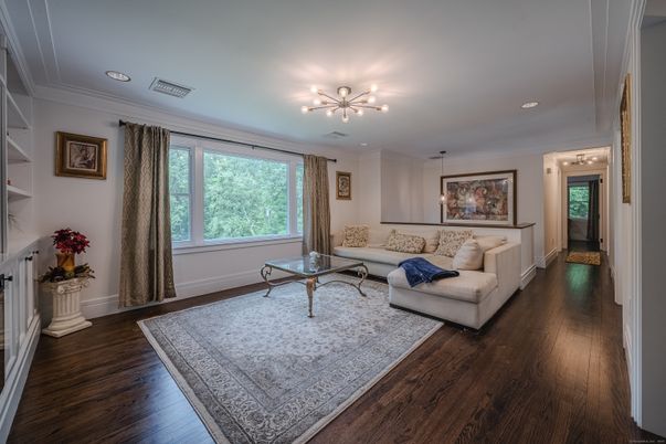 Interior, Living room, Pendant Lights, Recessed Lighting, Wood Texture Flooring