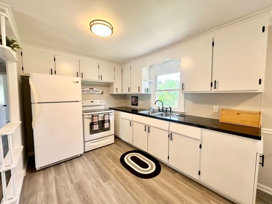 Interior, Kitchen, Wood Texture Flooring