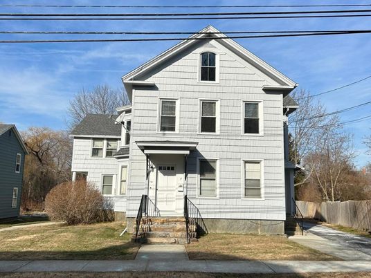 Exterior, Facade, Queen Anne Victorian