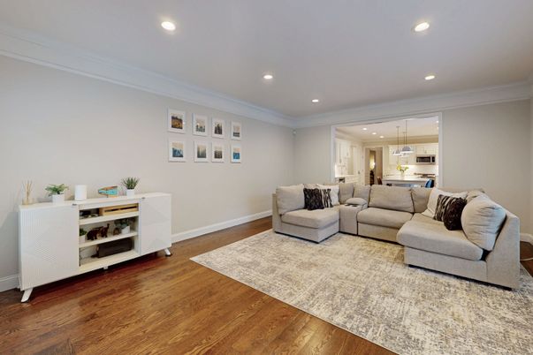 Interior, Living room, Pendant Lights, Recessed Lighting, Wood Texture Flooring