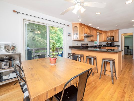 Dining room, Interior, Kitchen, Recessed Lighting, Wood Texture Flooring