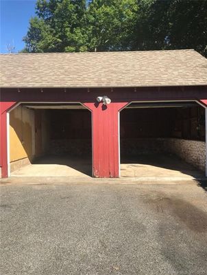 Detached Garage, Exterior