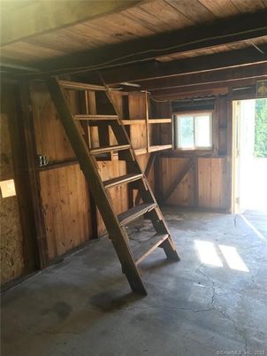 Empty room, Interior, Wooden Beams, Wooden Ceilings, Wooden Walls