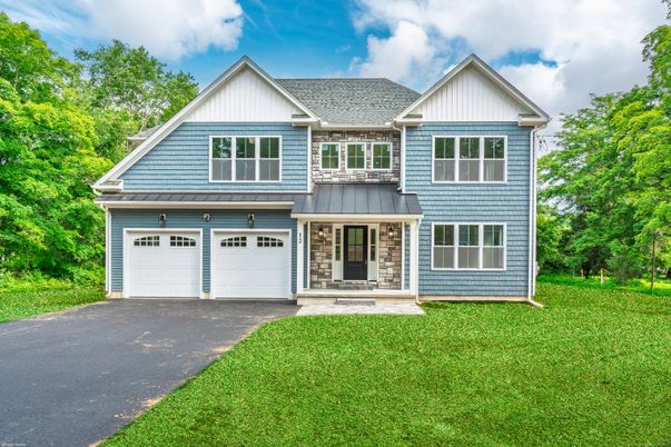 Attached, Exterior, Facade, Farmhouse